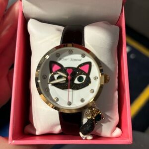 Betsy Johnson cat watch